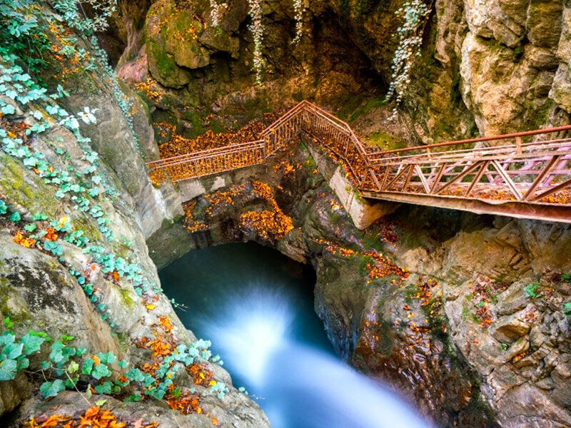 Şelaleler ve Efteni Gölü