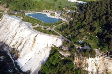 Akkaya Travertenleri, Hereke ve Gölcük